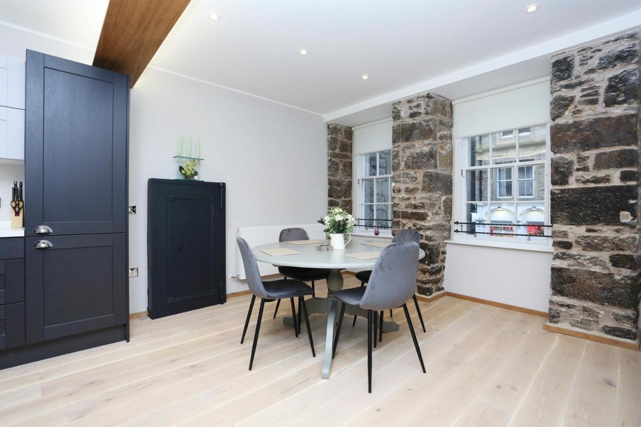 Joivy Refurbished Home On The Royal Mile Edimburgo Esterno foto