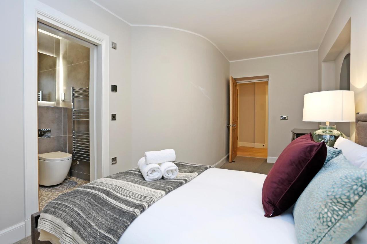 Joivy Refurbished Home On The Royal Mile Edimburgo Esterno foto