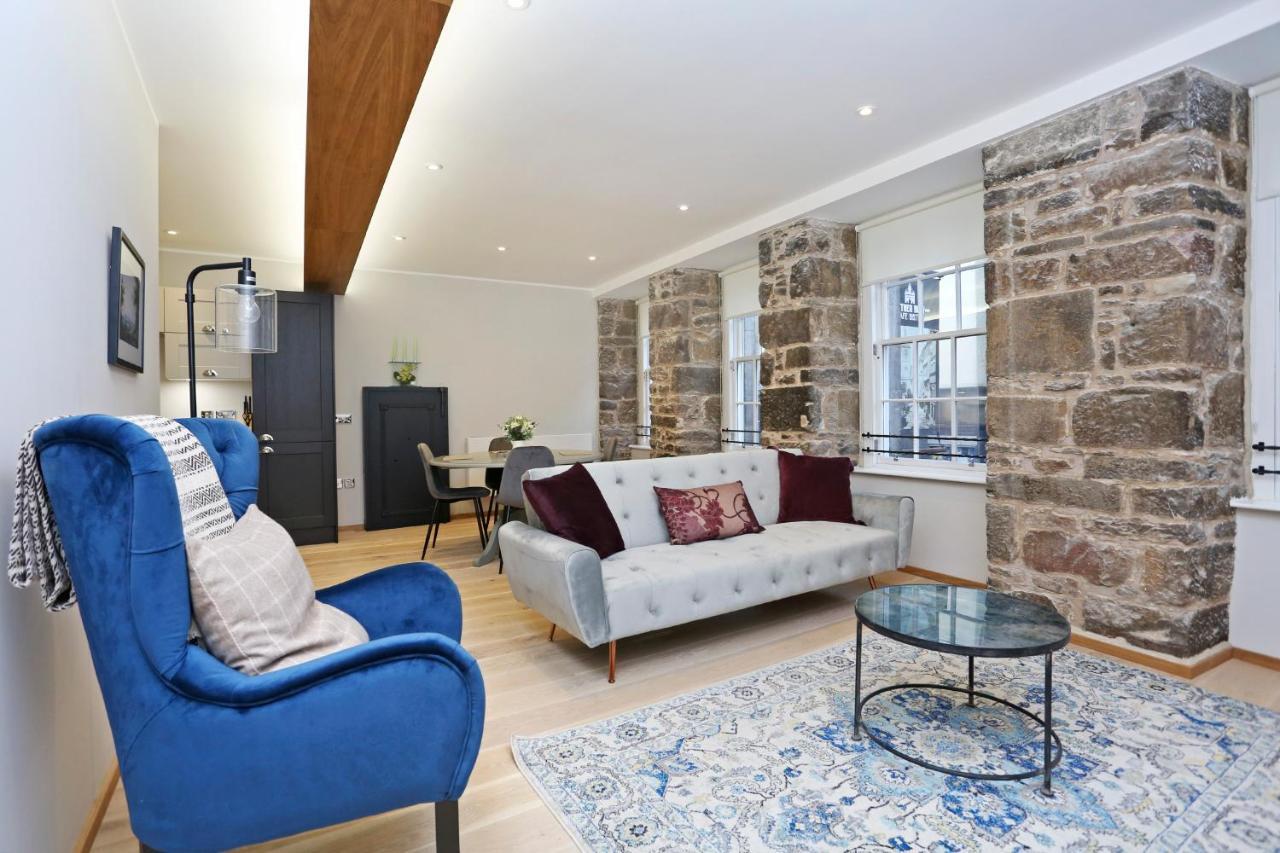 Joivy Refurbished Home On The Royal Mile Edimburgo Esterno foto