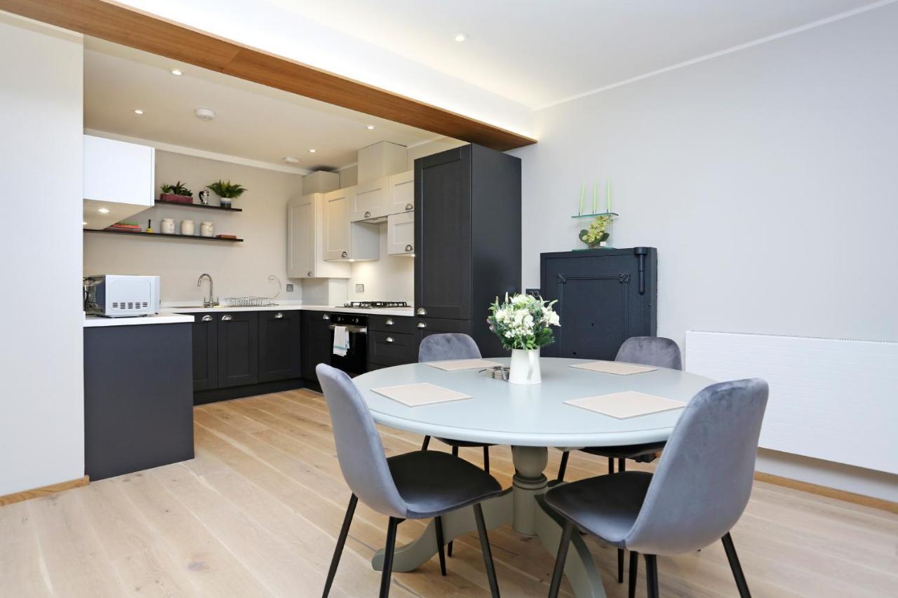 Joivy Refurbished Home On The Royal Mile Edimburgo Esterno foto